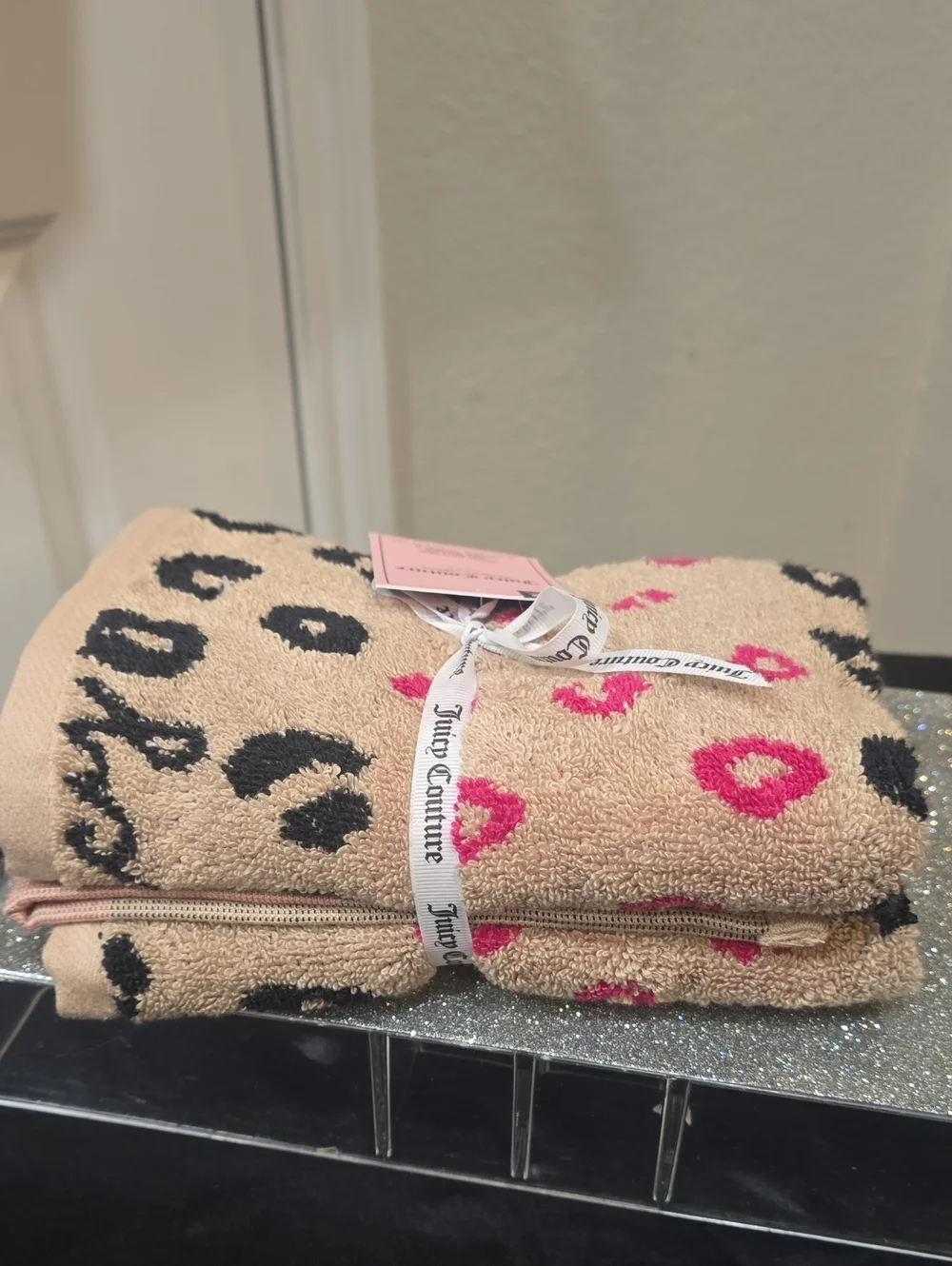 Juicy Couture Home 100% Cotton Jacquard Leopard Spots Logo Hand Towels